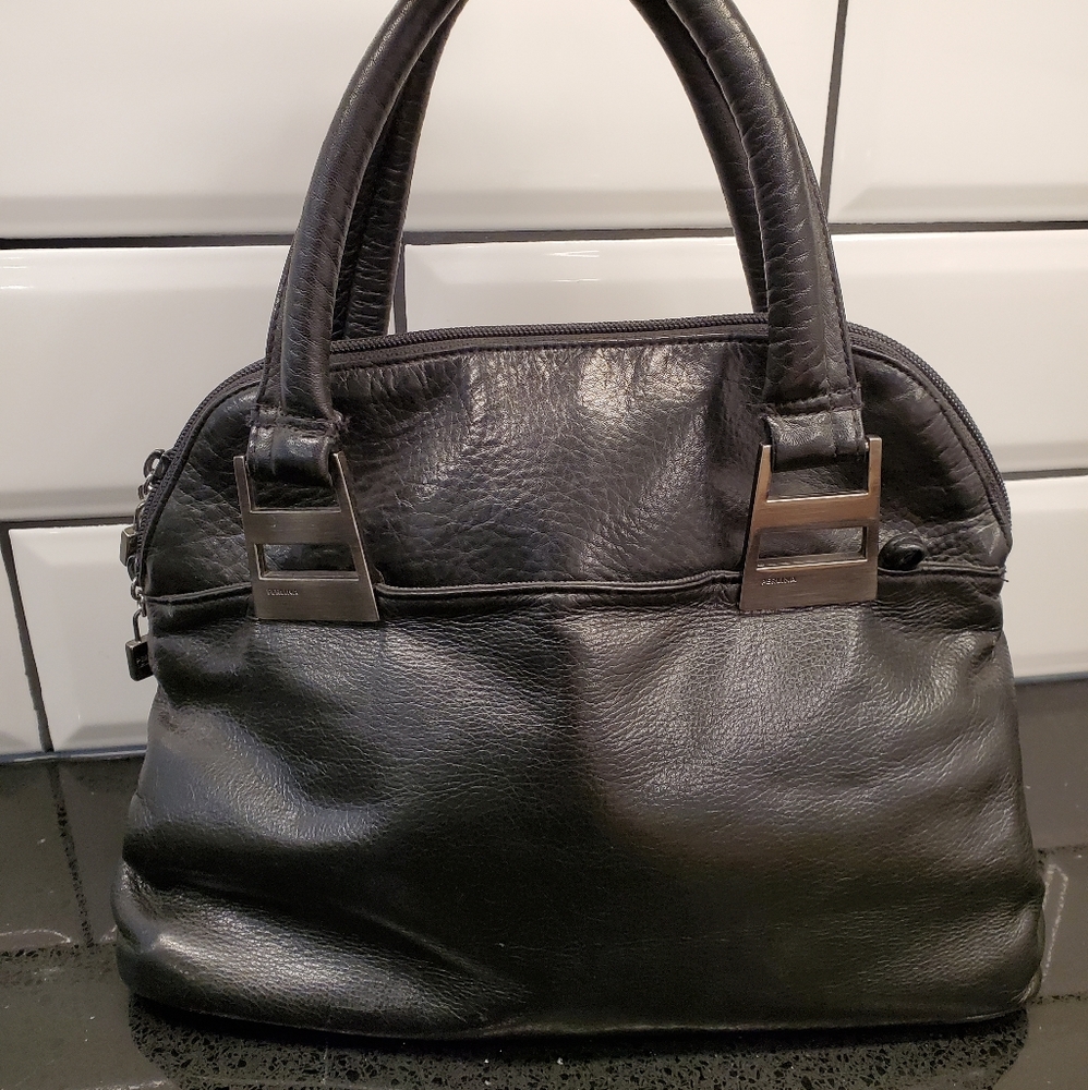 Perlina black leather handbag